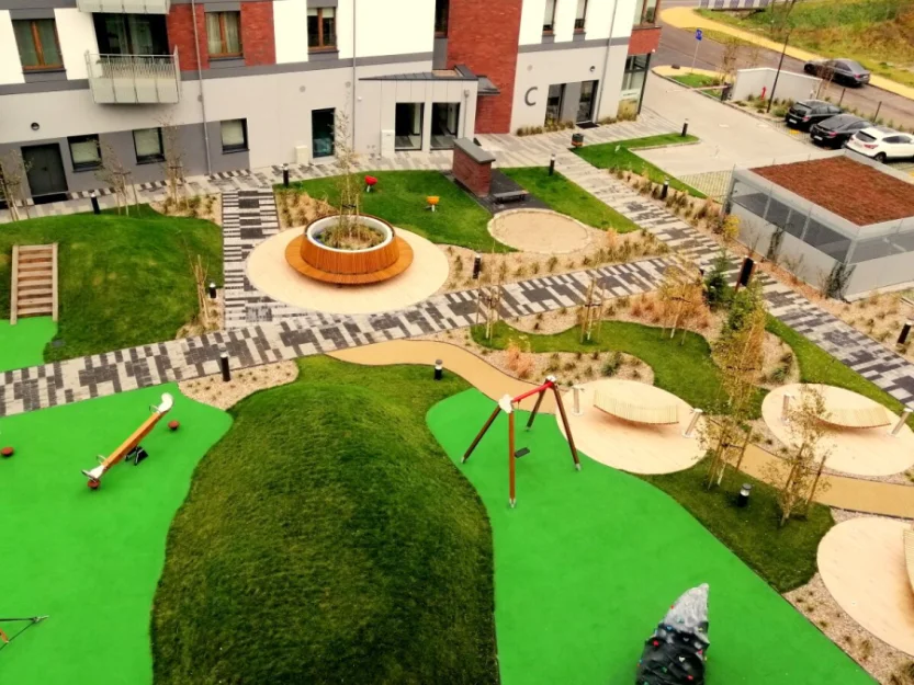 Apartament. MAZOWIECKA PARK.. 2 do 4 osoby . Lokalizacja Kołobrzeg ul. Mazowiecka 4B.