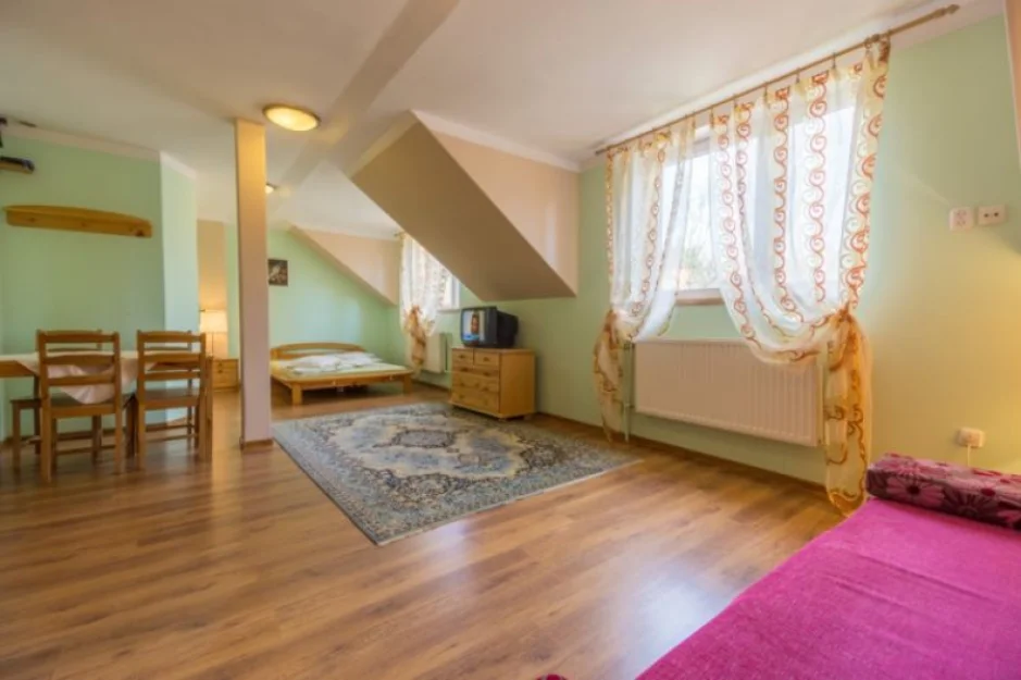 Zdjęcie Pokoje Gościnne ZAJĄCÓWKA #5