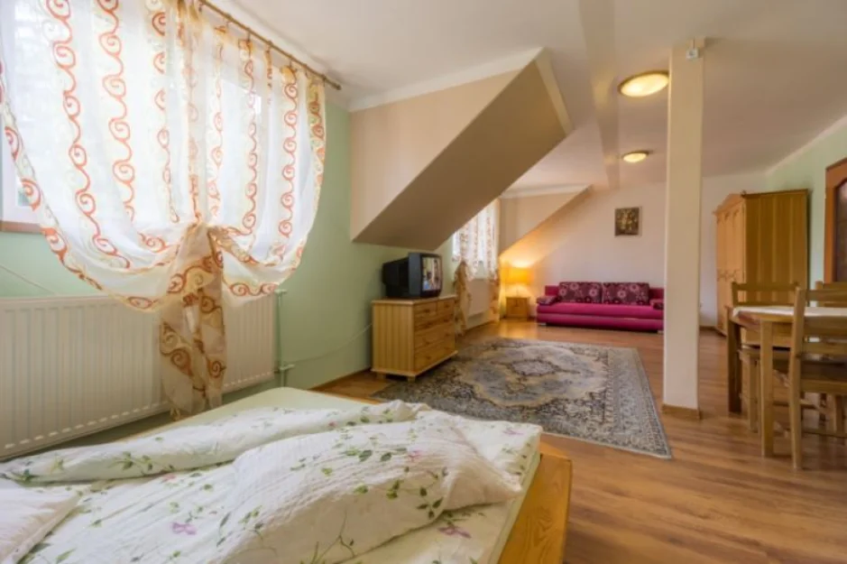 Zdjęcie Pokoje Gościnne ZAJĄCÓWKA #1