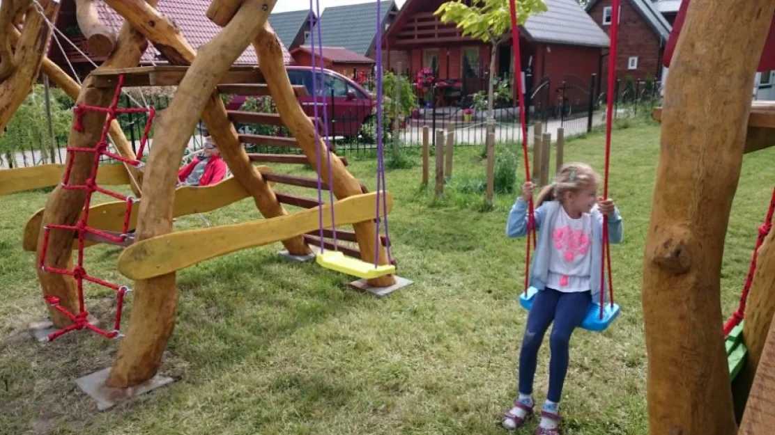 Zdjęcie ADMIRAŁ Domki Letniskowe #8