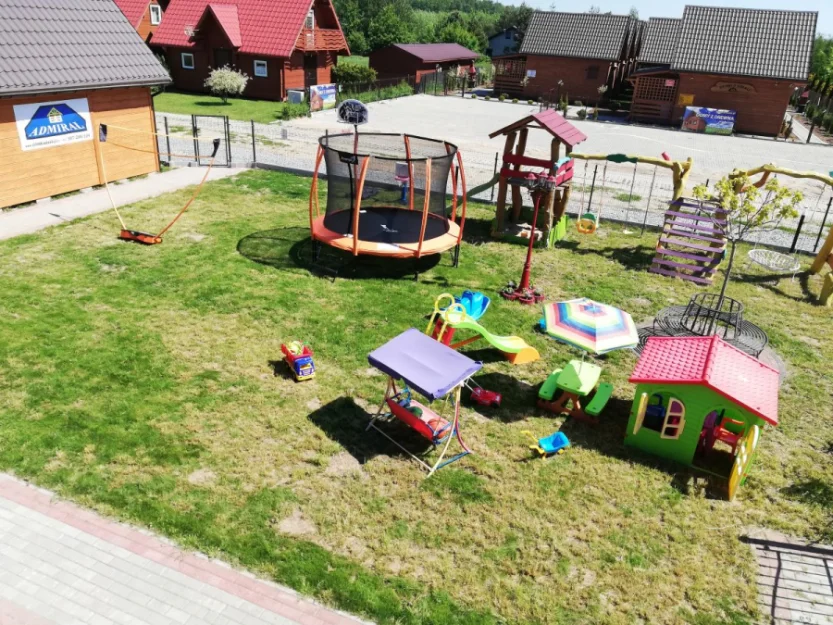 Zdjęcie ADMIRAŁ Domki Letniskowe #16