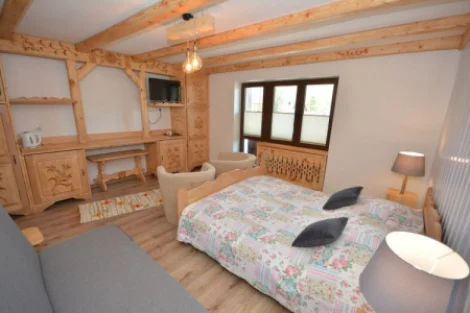 Bacówka Centrum Apartamenty i Pokoje Gościnne