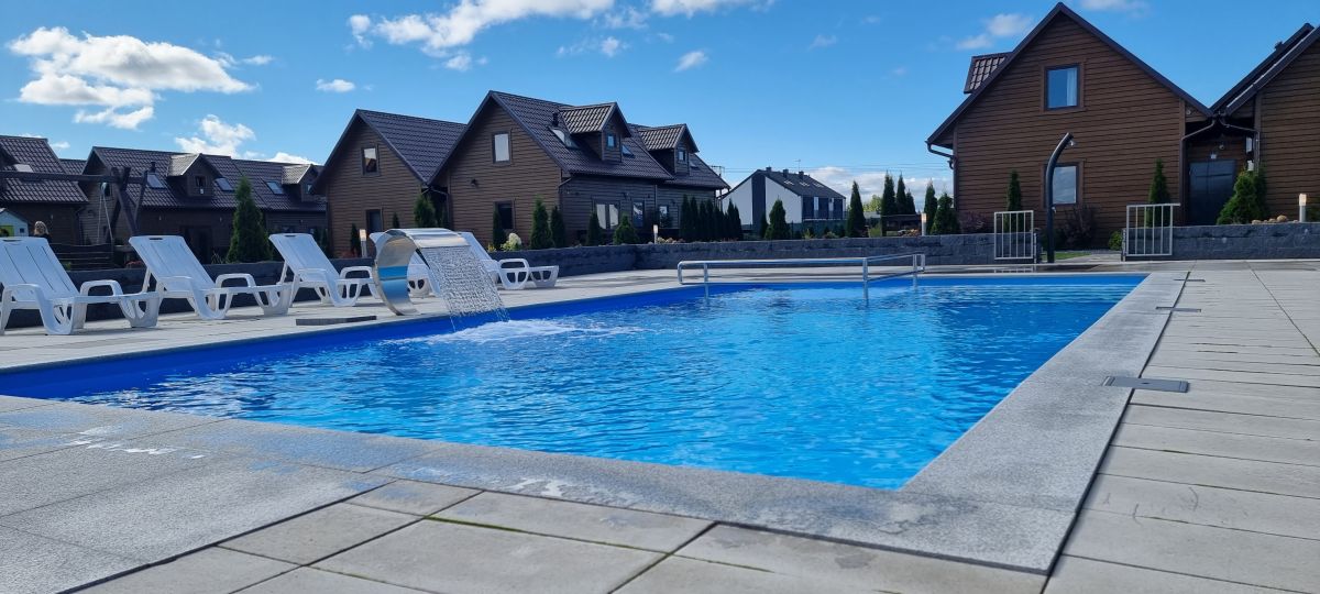 Zdjęcie DOMKI LA PLATA ŁEBA - PODGRZEWANY BASEN, SAUNA , JACUZZI #2