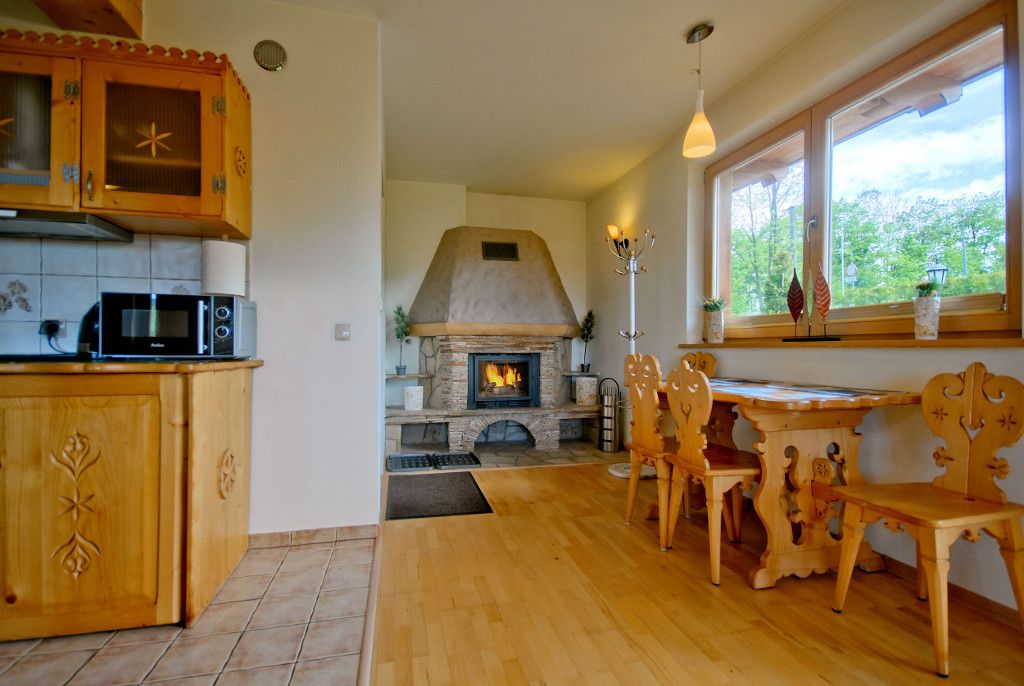 apartament z kominkiem w górach