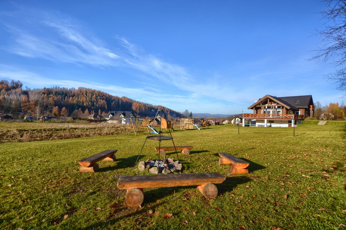 Zdjęcie CHATA POD PRZEHYBĄ - ekologiczny dom z bali dla 15 osób #7