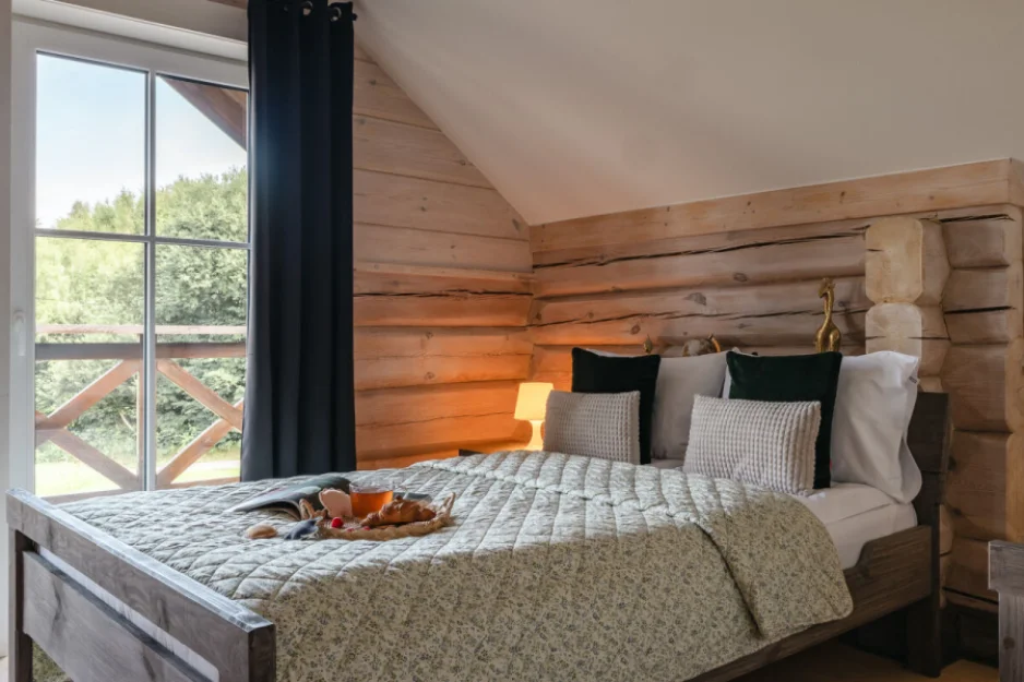 Zdjęcie CHATA POD PRZEHYBĄ - ekologiczny dom z bali dla 15 osób #73