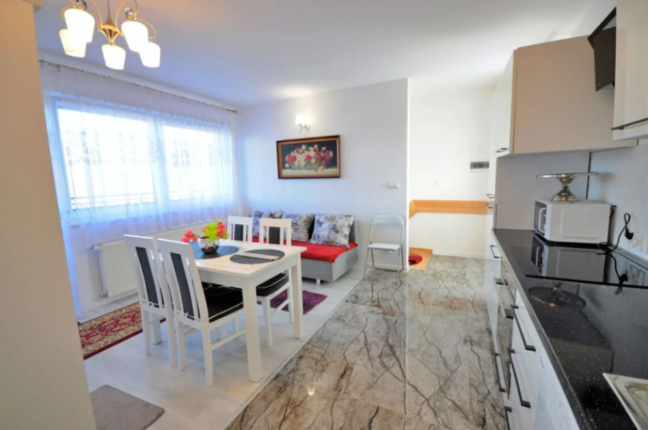 Zdjęcie Apartament przy deptaku do plaży #13