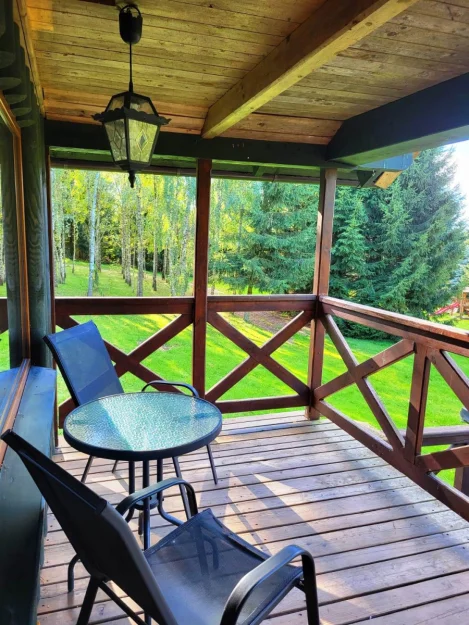 Zdjęcie Klimatyczny zielony domek nad jeziorem #6