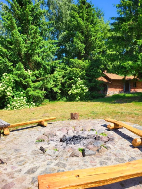 Zdjęcie Klimatyczny zielony domek nad jeziorem #20