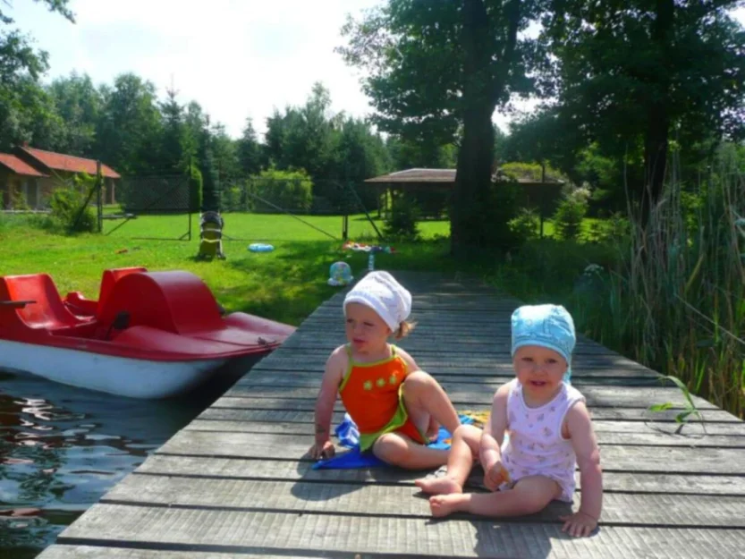 Zdjęcie Klimatyczny zielony domek nad jeziorem #59