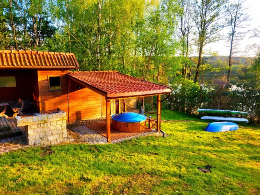 Zdjęcie Dwa domki z balią i własną linią brzegową #53