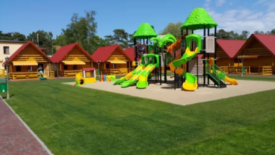 Domki - Ośrodek Wypoczynkowy "Oliwia"