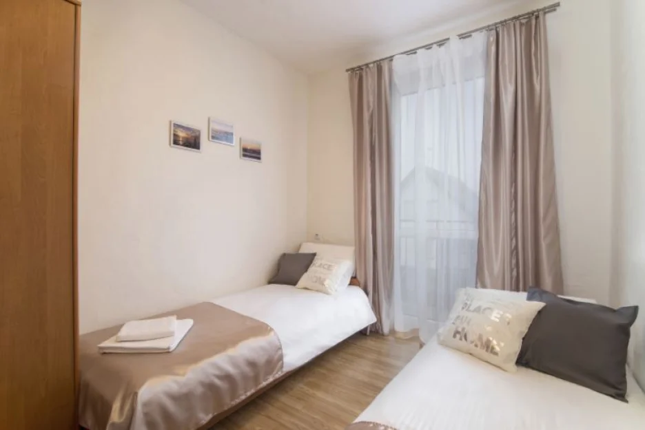 apartament dwupokojowy z aneksem kuchennym