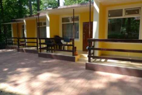 Domki Letniskowe "Sosna"