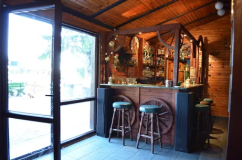 Zajazd i restauracja nad Stawem