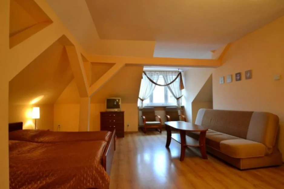 Zdjęcie Pokoje Gościnne Pod Krukiem #2