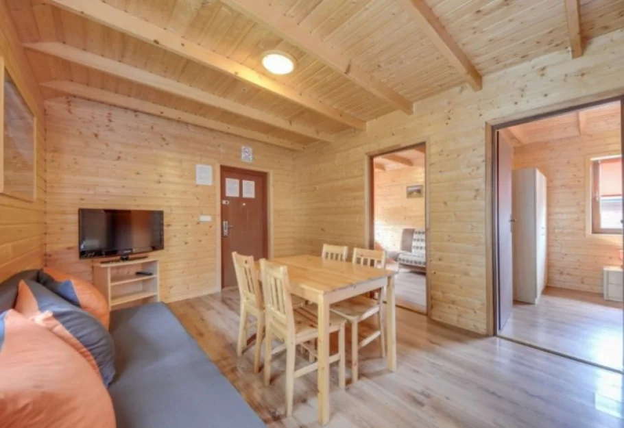 Zdjęcie Domki Letniskowe "Na Równej" #1