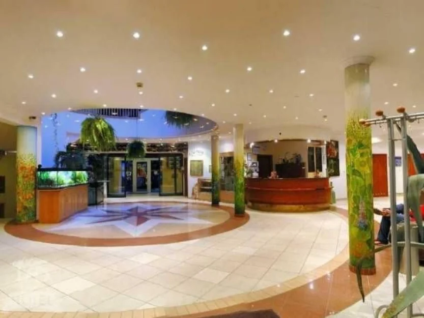 Zdjęcie HOTEL LAS #2