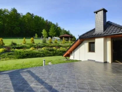 Apartament pod lasem