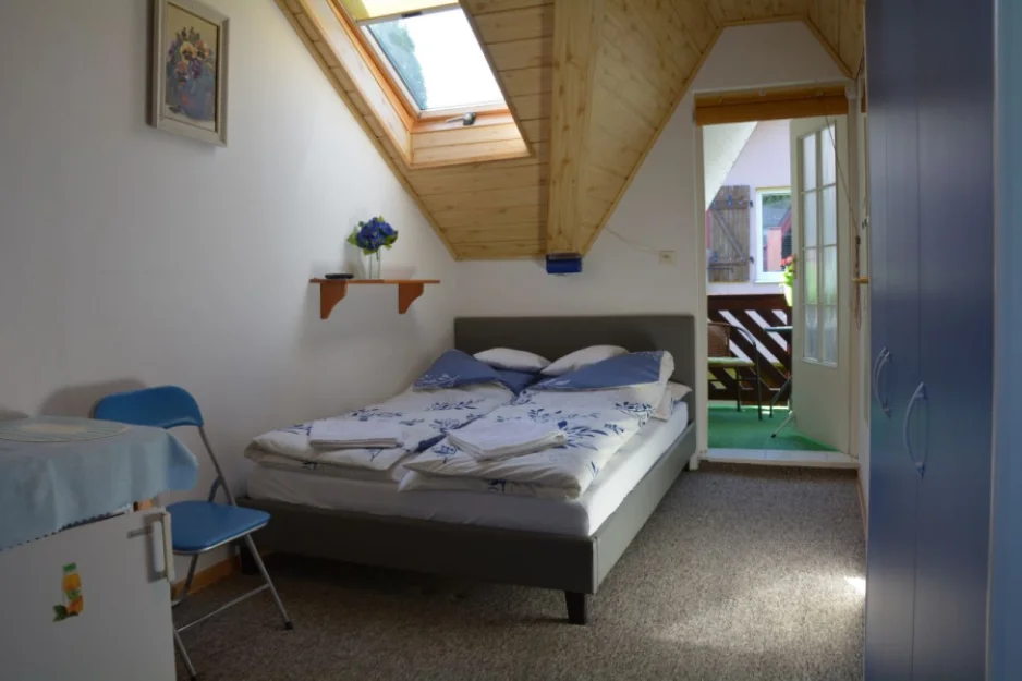 pokoj 2-os. z balkonem