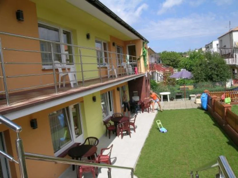 Zdjęcie Pokoje - wejście z zewnątrz- Dźwirzyno 12 km od Kołobrzegu. #15