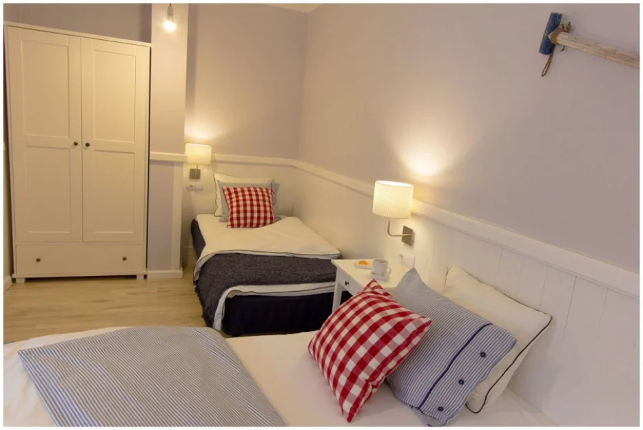 Willa Karmazyn noclegi w Międzyzdrojach 3 os pokój z aneksem kuchennym