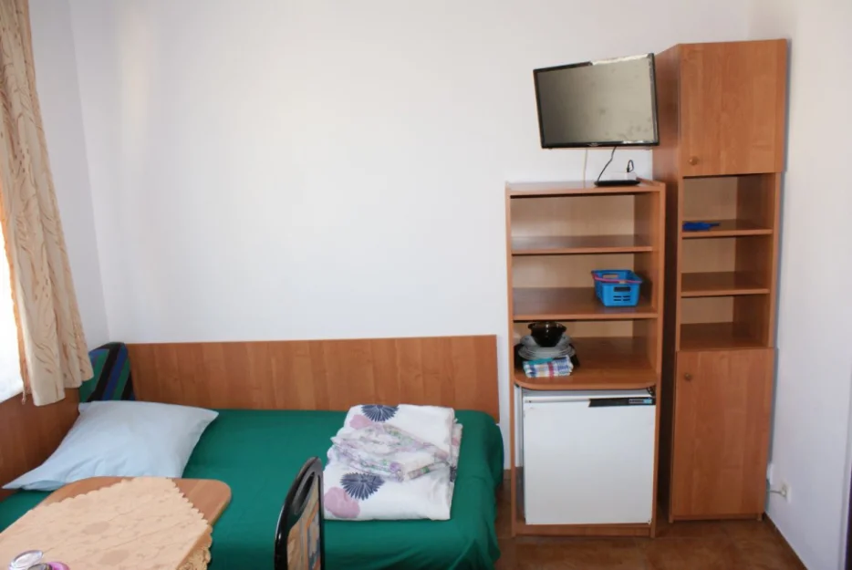 Zdjęcie Całoroczny Dom Wczasowo-Hotelowy, Kwatery Pracownicze #66