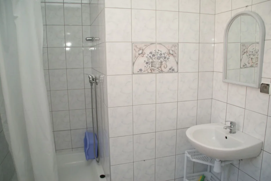 Zdjęcie Całoroczny Dom Wczasowo-Hotelowy, Kwatery Pracownicze #8