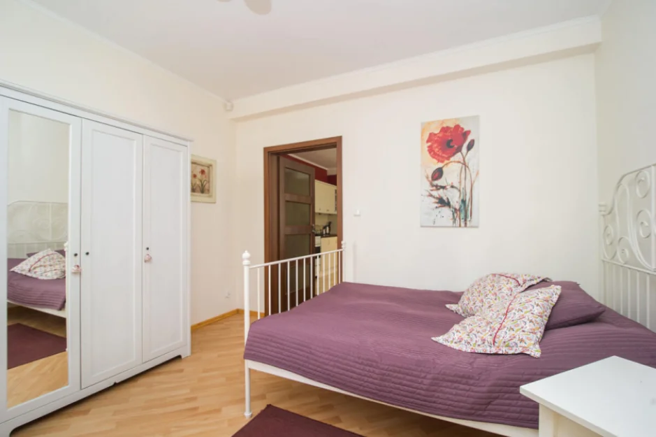 Apartament Pod Modrzewiem - sypialnia cd.
