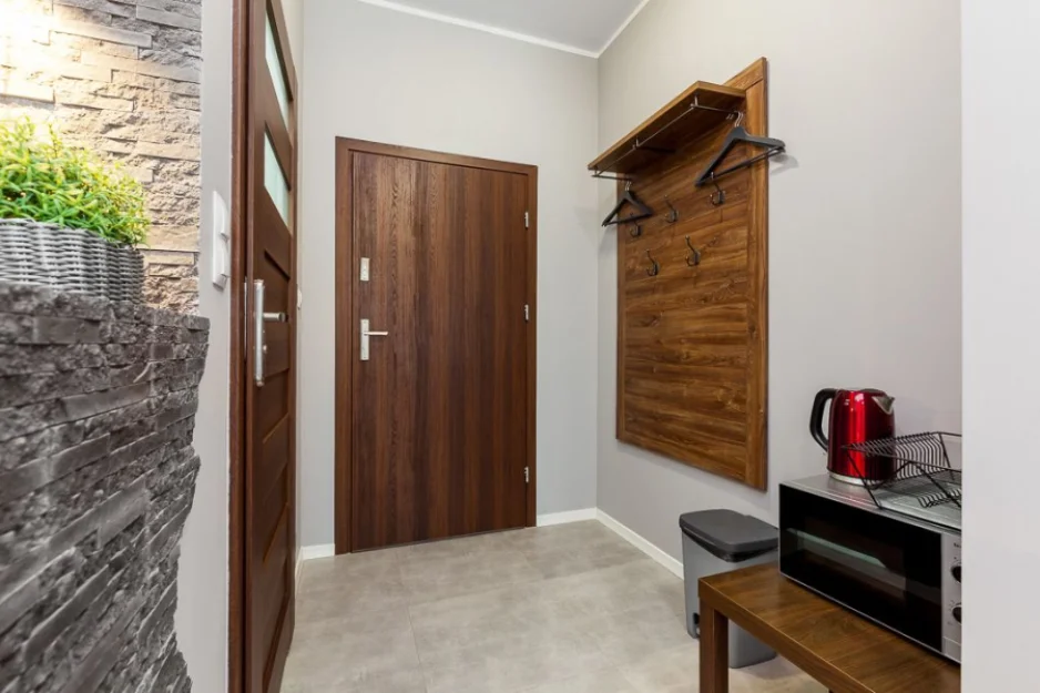 2 os.Pokój z  łazienką i tarasem nr. 5