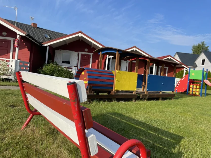 Domki Groszek tablica informacyjna.