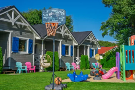 Nowe Rodzinne Domki Przy Parku w uzdrowisku