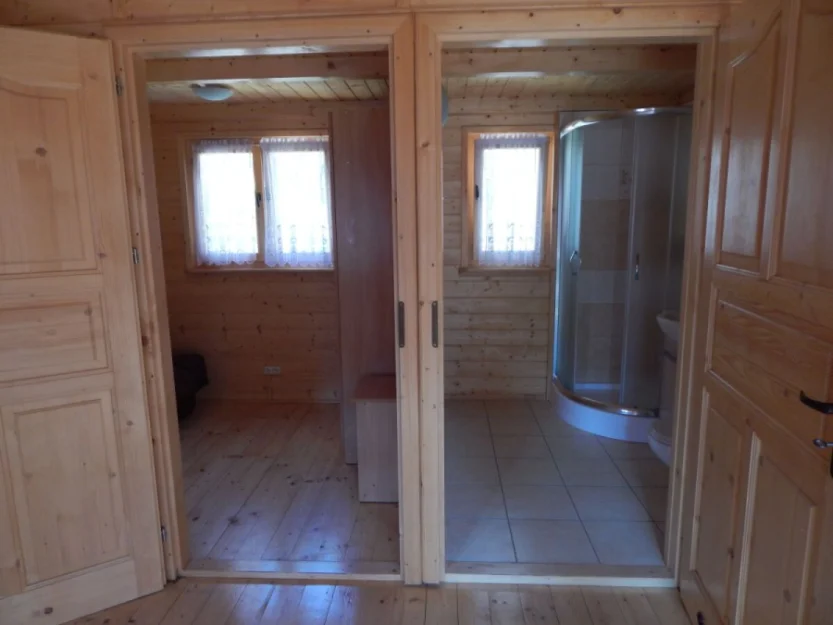 łazienka w domku 4 osobowym