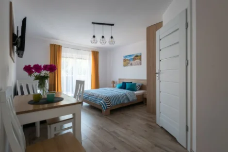 Bursztyn - pokoje oraz domki.