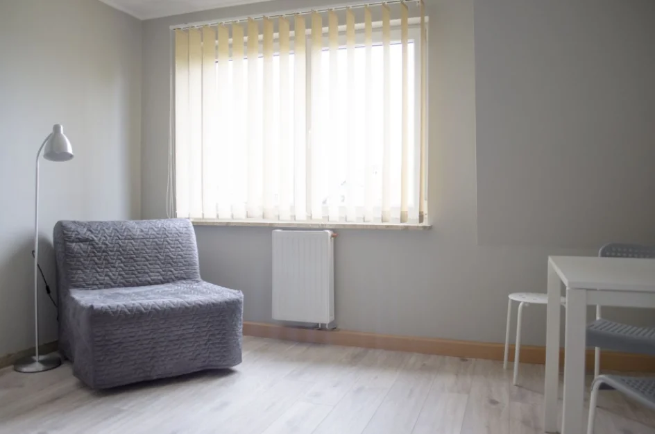 pokój na piętrze budynku