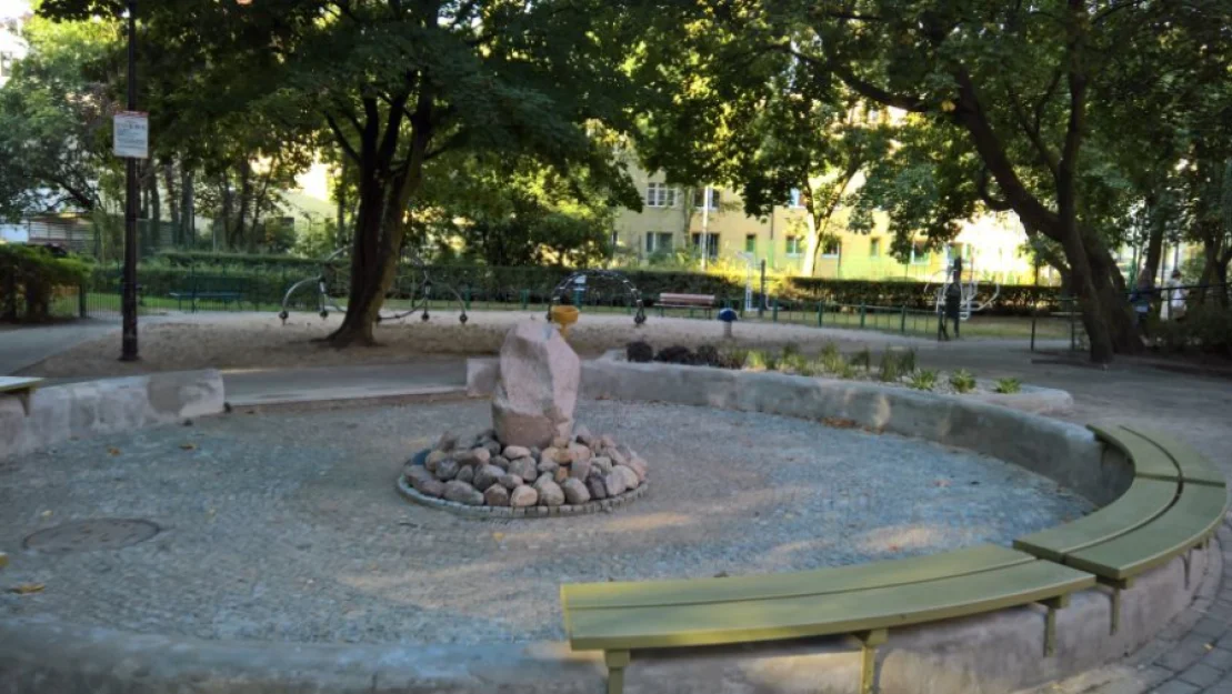 Apartament 1 plac zabaw (2)