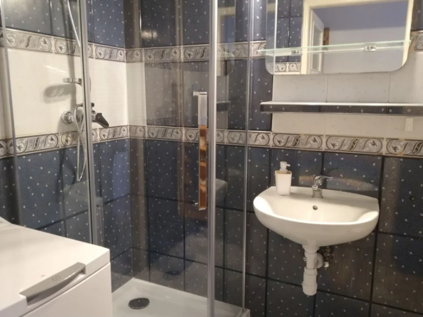 Apartament 1 łazienka