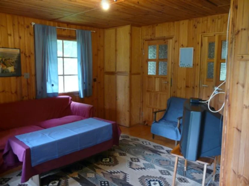 Zdjęcie Dom letniskowy nad jeziorem na ogromnej działce  #18