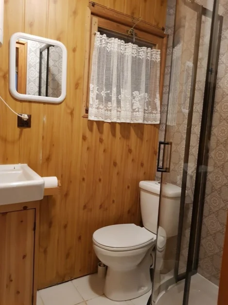 Zdjęcie Dom letniskowy nad jeziorem na ogromnej działce  #26