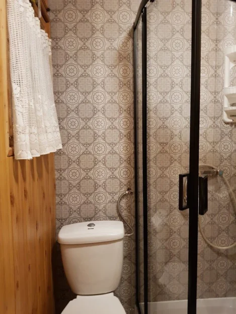 Zdjęcie Dom letniskowy nad jeziorem na ogromnej działce  #27