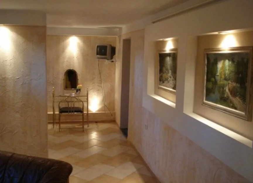 Zdjęcie Corner House #4