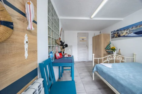 POKOJE BLISKO MORZA  100 metrów 