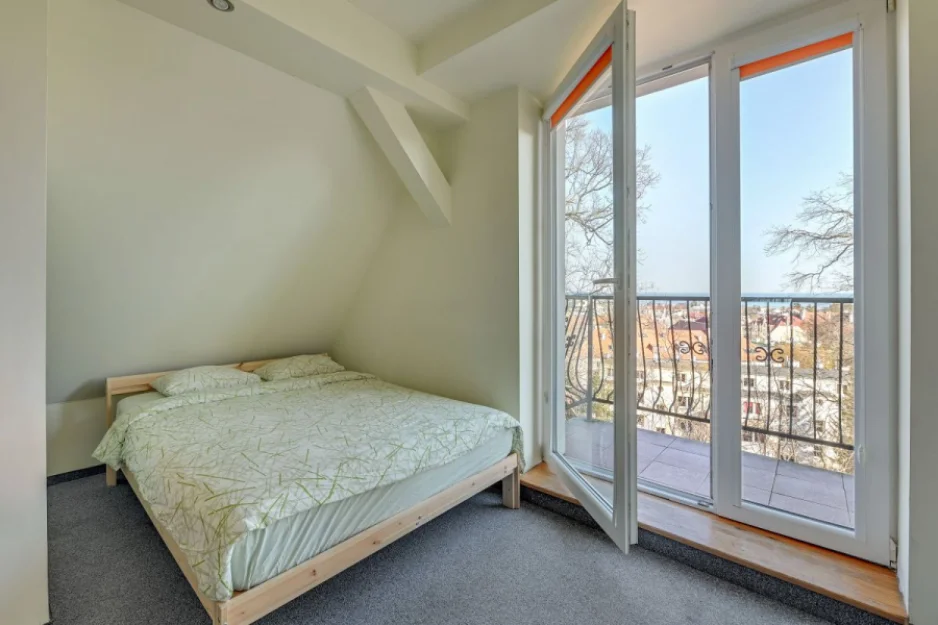 Pokój Rodzinny z balkonem i widokiem na morze