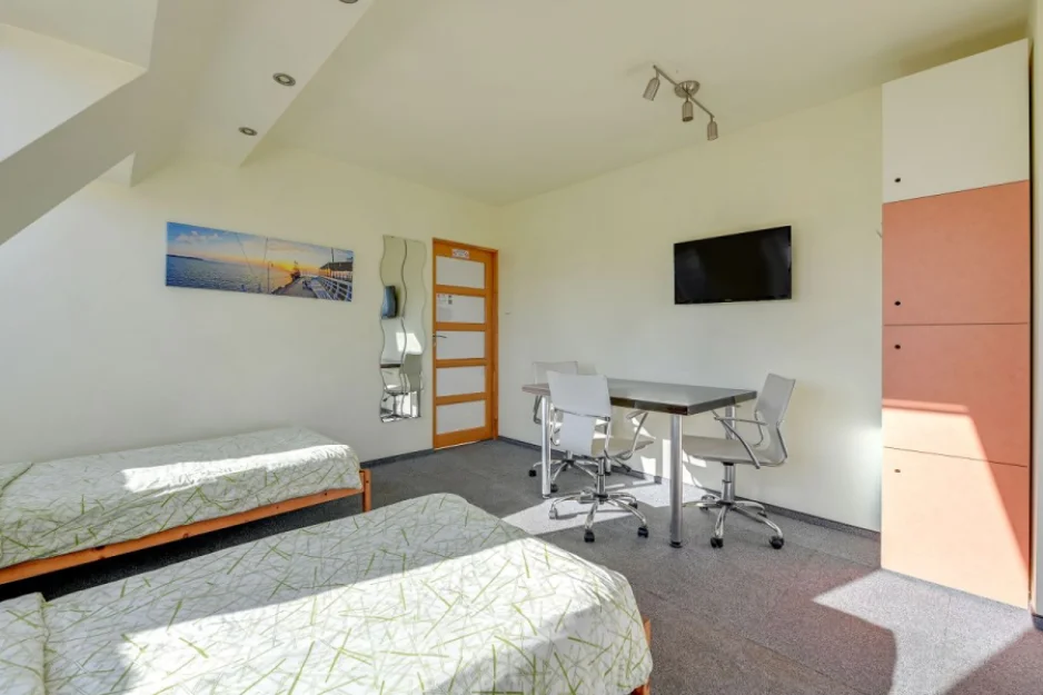 3-os Standard z balkonem i widokiem na morze