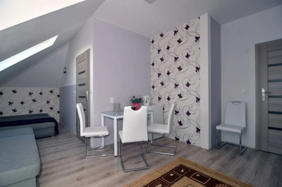 Zdjęcie Pokoje i Apartamenty #6