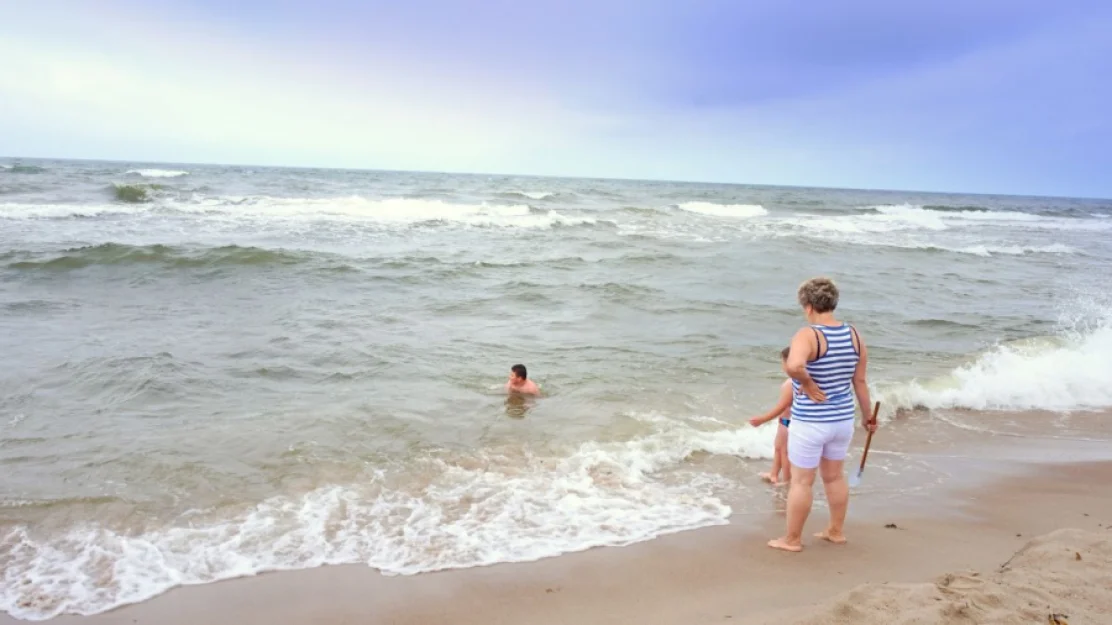 Domki letniskowe RAJ-STAR-BOBOLIN, 200m od plazy. ·pokojowe z 2 sypialnie, lazienka pokoj dzienny z