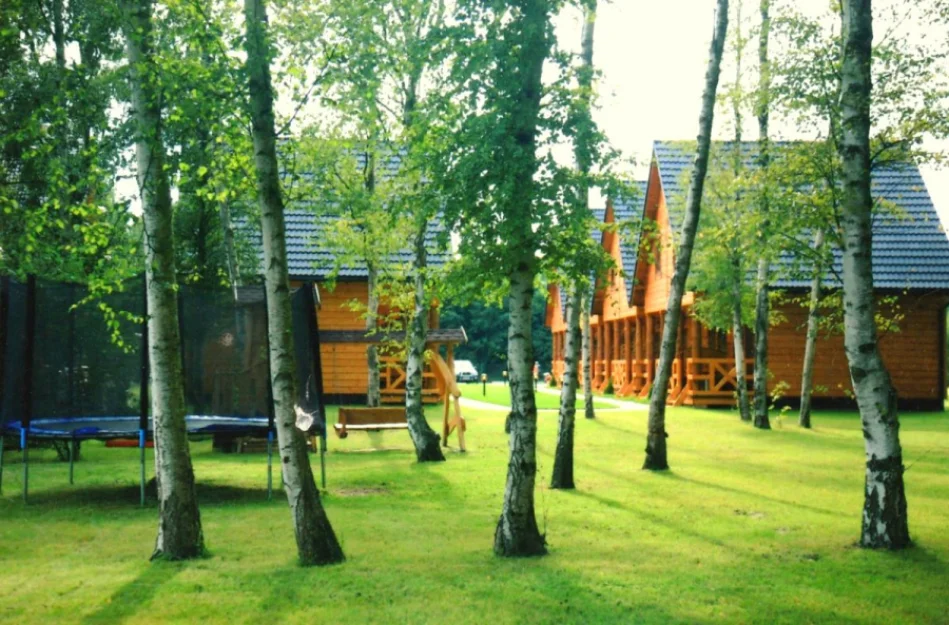 Domki letniskowe RAJ-STAR-BOBOLIN, 200m od plazy. ·pokojowe z 2 sypialnie, lazienka pokoj dzienny z