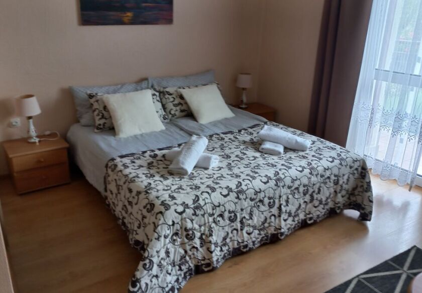 duży pok&oacute;j 2 os.z balkonem 1 piętro