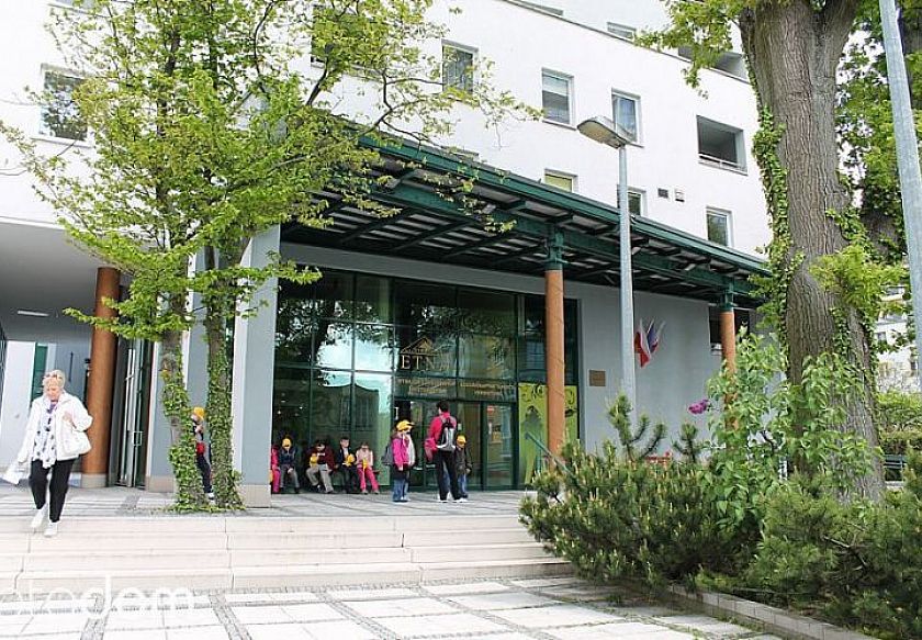 Apartament-Etna 300 m do morza,portu 4