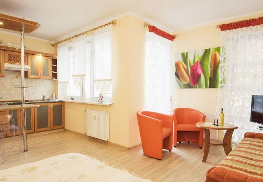Apartament Pomarańczowy